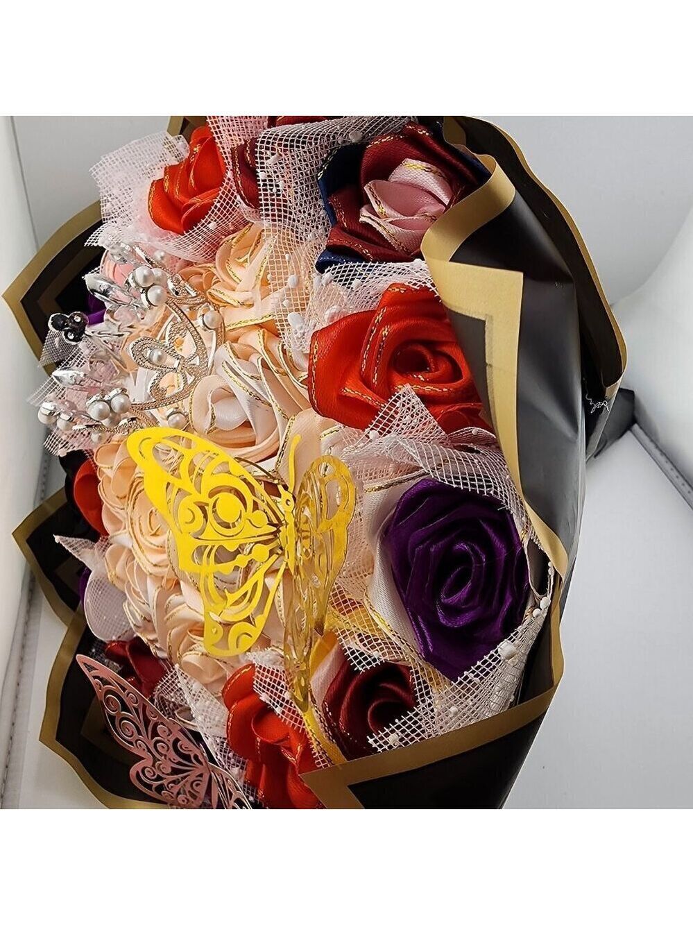 Brand New Handmade 2 Dozen Roses - Picture 9 of 16